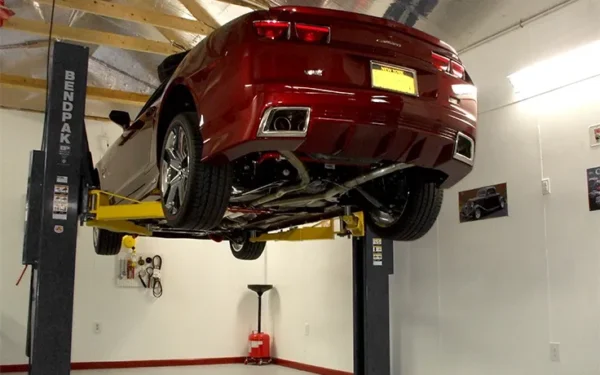 Bendpak XPR-9S  two post lifts 9,000 lbs / Floorplate / Chain-Over / Short Lift / Screw Pads